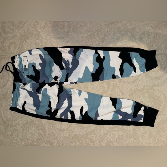 Nike jogging pants - Picture 4 of 5